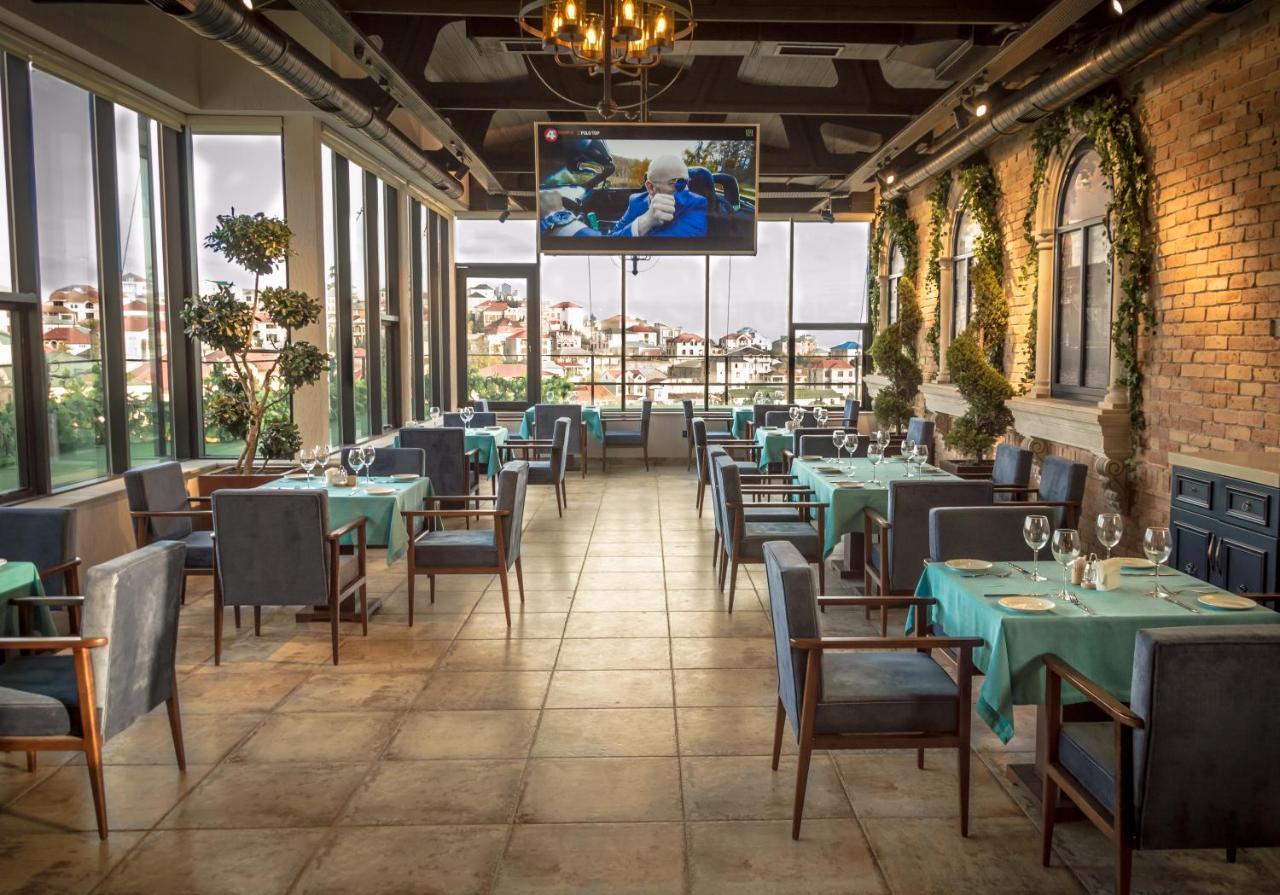 Hillmond Hotel באקו מראה חיצוני תמונה