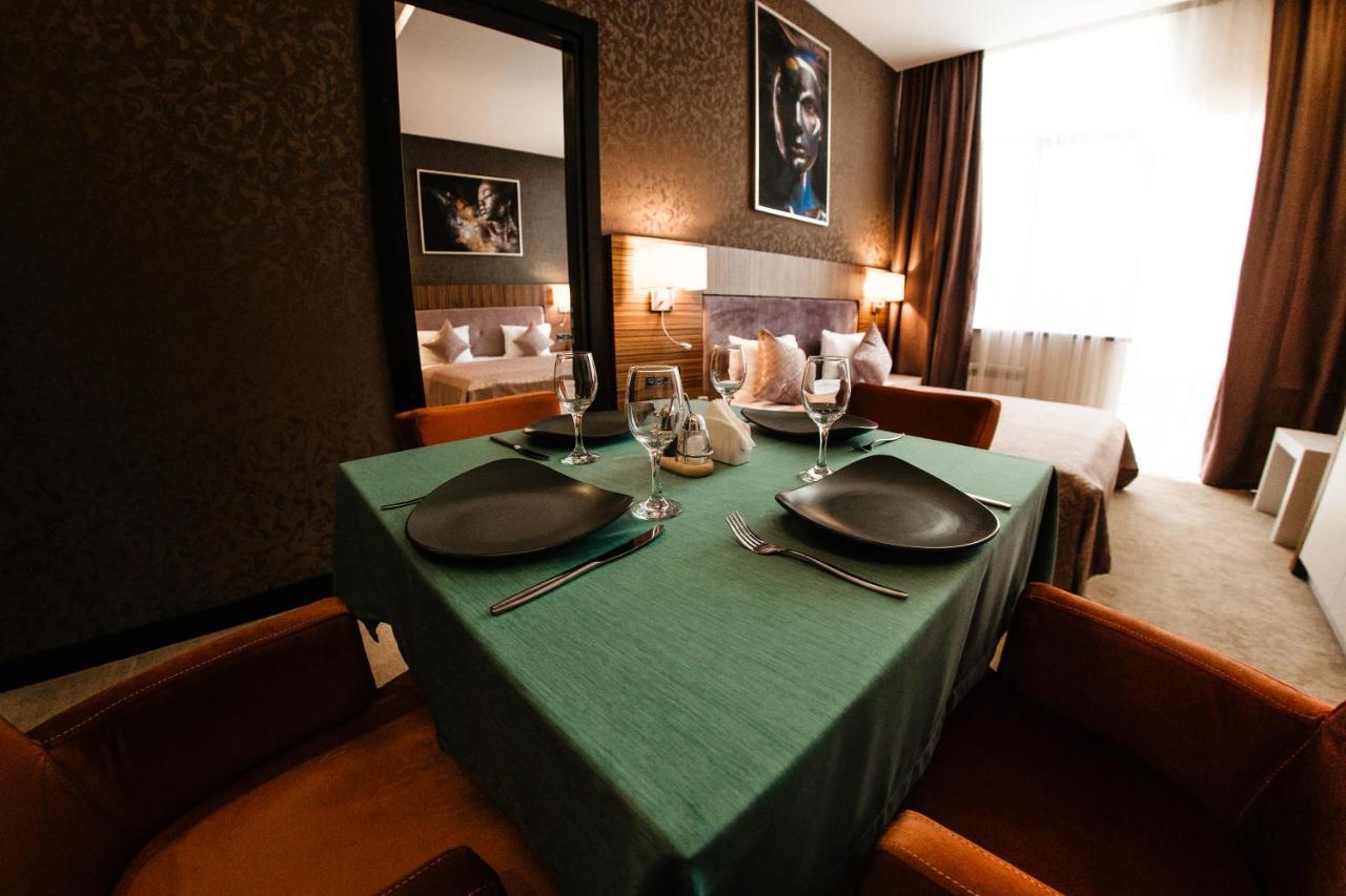 Hillmond Hotel באקו מראה חיצוני תמונה